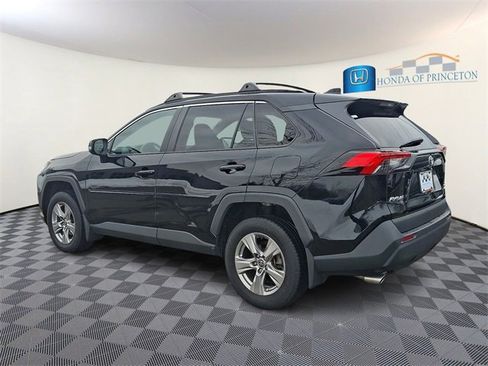 Used 2023 Toyota RAV4 XLE w/ Convenience Package image 4