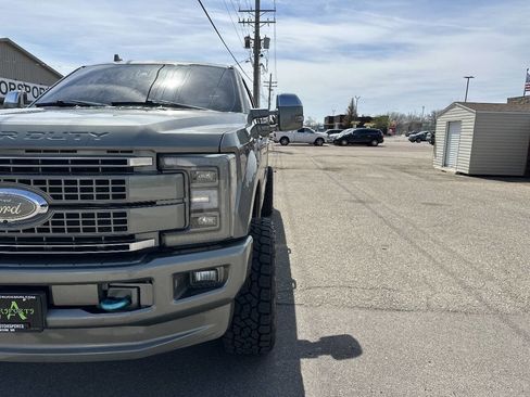 Used 2019 Ford F250 Platinum w/ Platinum Ultimate Package AWD/4WD image 26