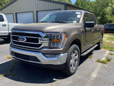 Used 2023 Ford F150 XLT w/ Equipment Group 302A High AWD/4WD image 3