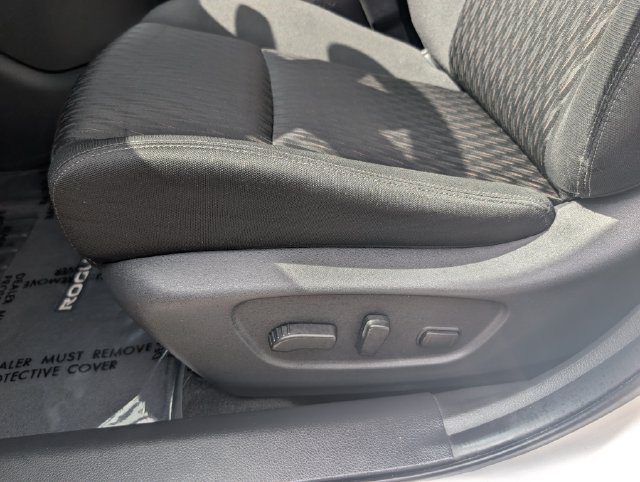 Used 2018 Nissan Rogue SV AWD/4WD image 20