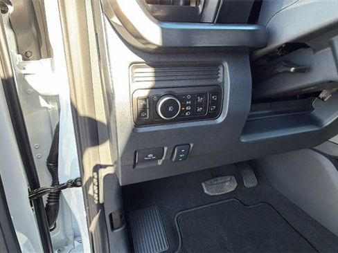 New 2026 Ford F250 Lariat image 31