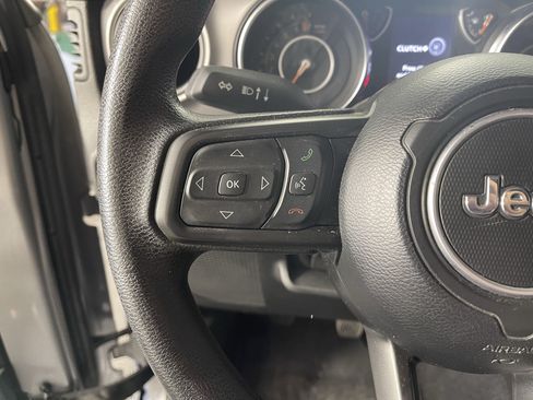 Used 2021 Jeep Wrangler Sport AWD/4WD image 13