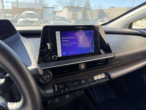 Used 2024 Toyota Prius XLE image 31