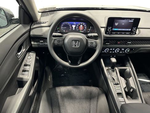 Certified 2025 Honda Accord SE image 20