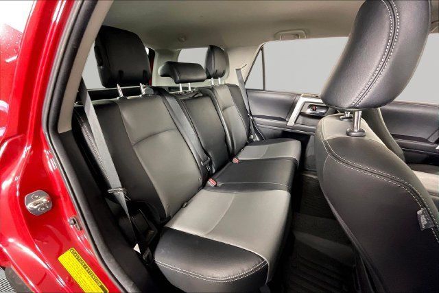 Used 2022 Toyota 4Runner SR5 Premium AWD/4WD image 20