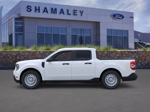 New 2025 Ford Maverick XL image 3