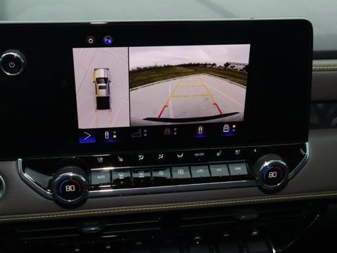 Used 2024 Chevrolet Colorado ZR2 w/ ZR2 Convenience Package III image 31