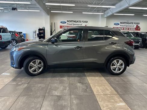 Used 2022 Nissan Kicks S FWD image 14
