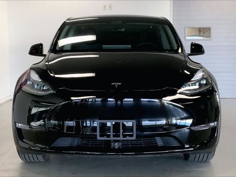 Used 2024 Tesla Model Y Long Range image 6