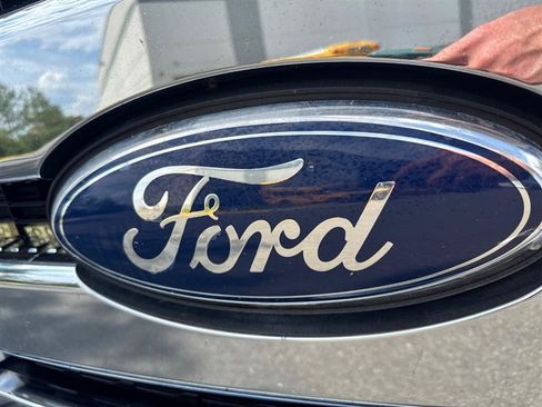 Used 2011 Ford F250 Lariat w/ Lariat Interior Pkg AWD/4WD image 32