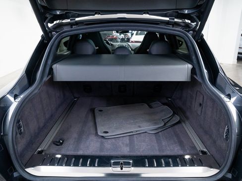 Used 2023 Aston Martin DBX 707 image 8