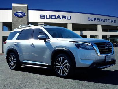 Used 2023 Nissan Pathfinder Platinum w/ Lighting Package (N93)