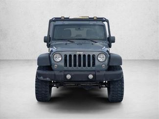 Used 2015 Jeep Wrangler Unlimited Rubicon w/ Connectivity Group video 2