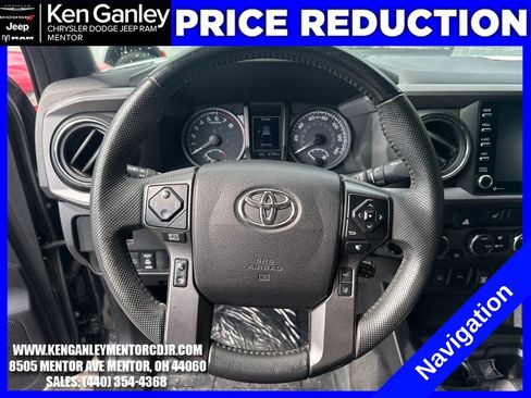 Used 2021 Toyota Tacoma TRD Off-Road w/ TRD Premium Off Road Package AWD/4WD image 14