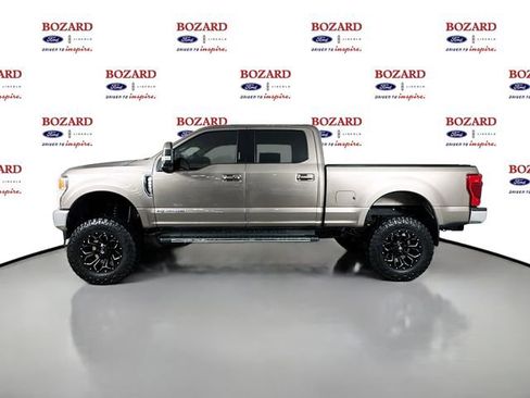 Used 2022 Ford F250 Lariat w/ Lariat Ultimate Package image 5