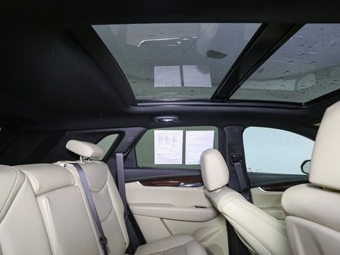 Used 2017 Cadillac XT5 Luxury w/ Driver Awareness Package image 20