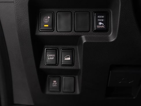 Used 2024 Nissan Frontier SL w/ Technology Package image 24