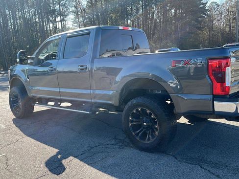 Used 2017 Ford F250 Lariat w/ Lariat Value Package image 9