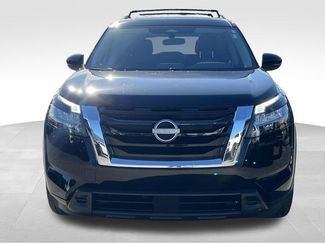 Used 2024 Nissan Pathfinder SV w/ SV Premium Package video 2
