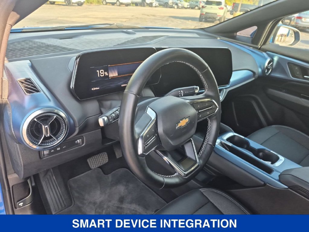 Used 2024 Chevrolet Equinox EV LT AWD/4WD image 13