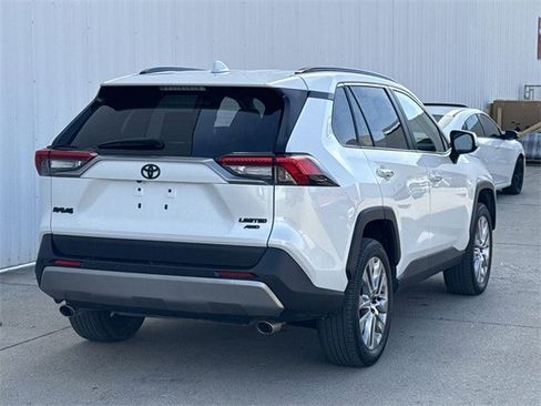 Used 2023 Toyota RAV4 Limited image 4