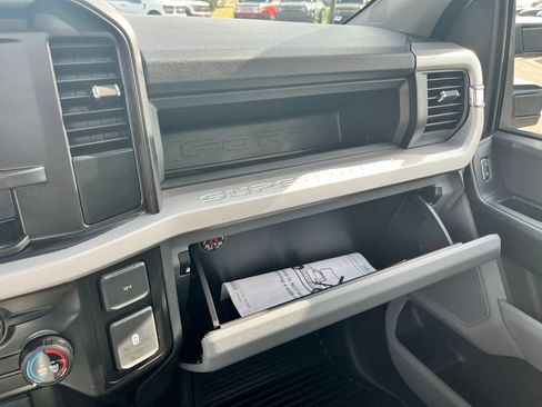 New 2026 Ford F250 XL w/ XL Driver Assist Package RWD image 17