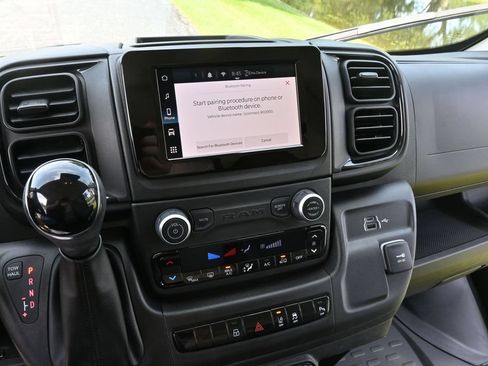 Used 2025 RAM ProMaster 2500 w/ Safety Group FWD image 34
