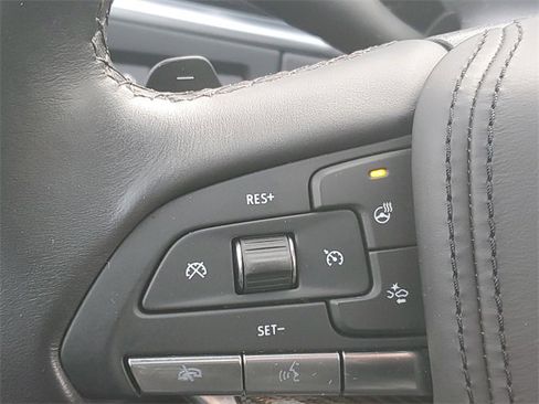 Certified 2023 Cadillac XT6 Premium Luxury w/ Platinum Package image 17