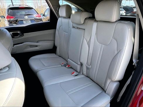Used 2022 Kia Sorento S FWD image 21