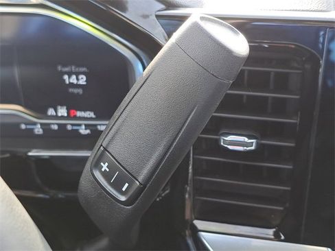 Used 2024 GMC Sierra 1500 SLE image 23