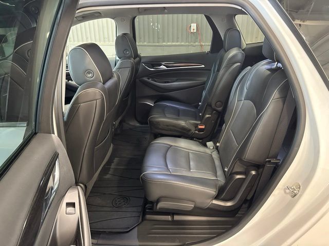 Used 2020 Buick Enclave Avenir w/ Avenir Technology Package AWD/4WD image 12