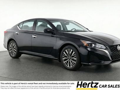 Used 2025 Nissan Altima 2.5 SV
