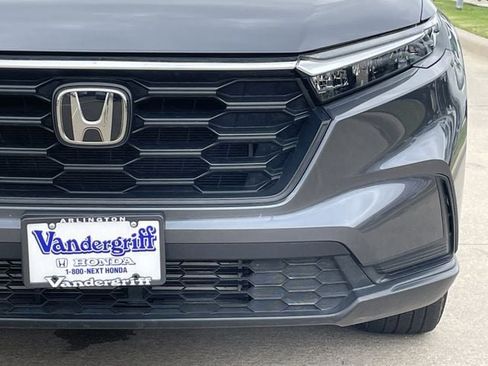 Used 2025 Honda CR-V LX image 7