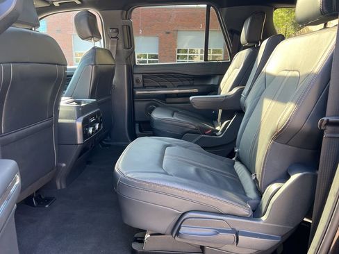 Used 2024 Ford Expedition Max Platinum image 25