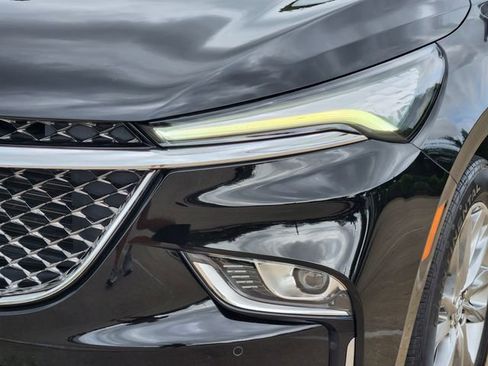 Used 2023 Buick Enclave Avenir w/ Trailering Package, 5000 lbs. FWD image 9