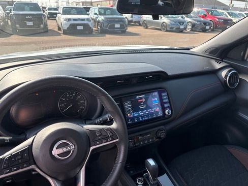 Used 2023 Nissan Kicks SR FWD image 14