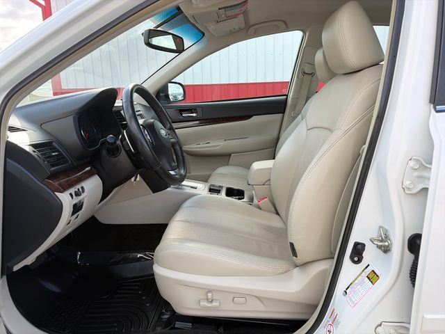 Used 2014 Subaru Legacy 2.5i Limited AWD/4WD image 21