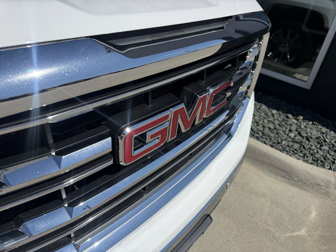 Used 2018 GMC Sierra 1500 SLT AWD/4WD image 33