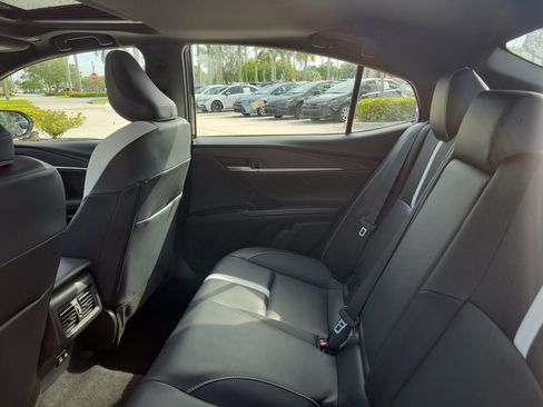 Used 2025 Toyota Camry SE w/ Multimedia Upgrade Package FWD image 14