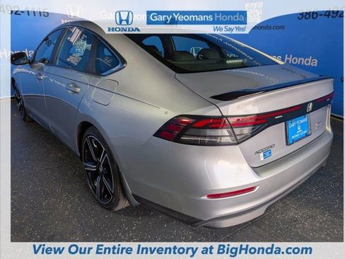 Used 2023 Honda Accord Sport image 9