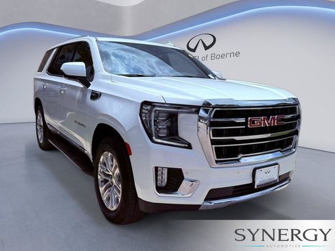 Used 2024 GMC Yukon SLT AWD/4WD image 4