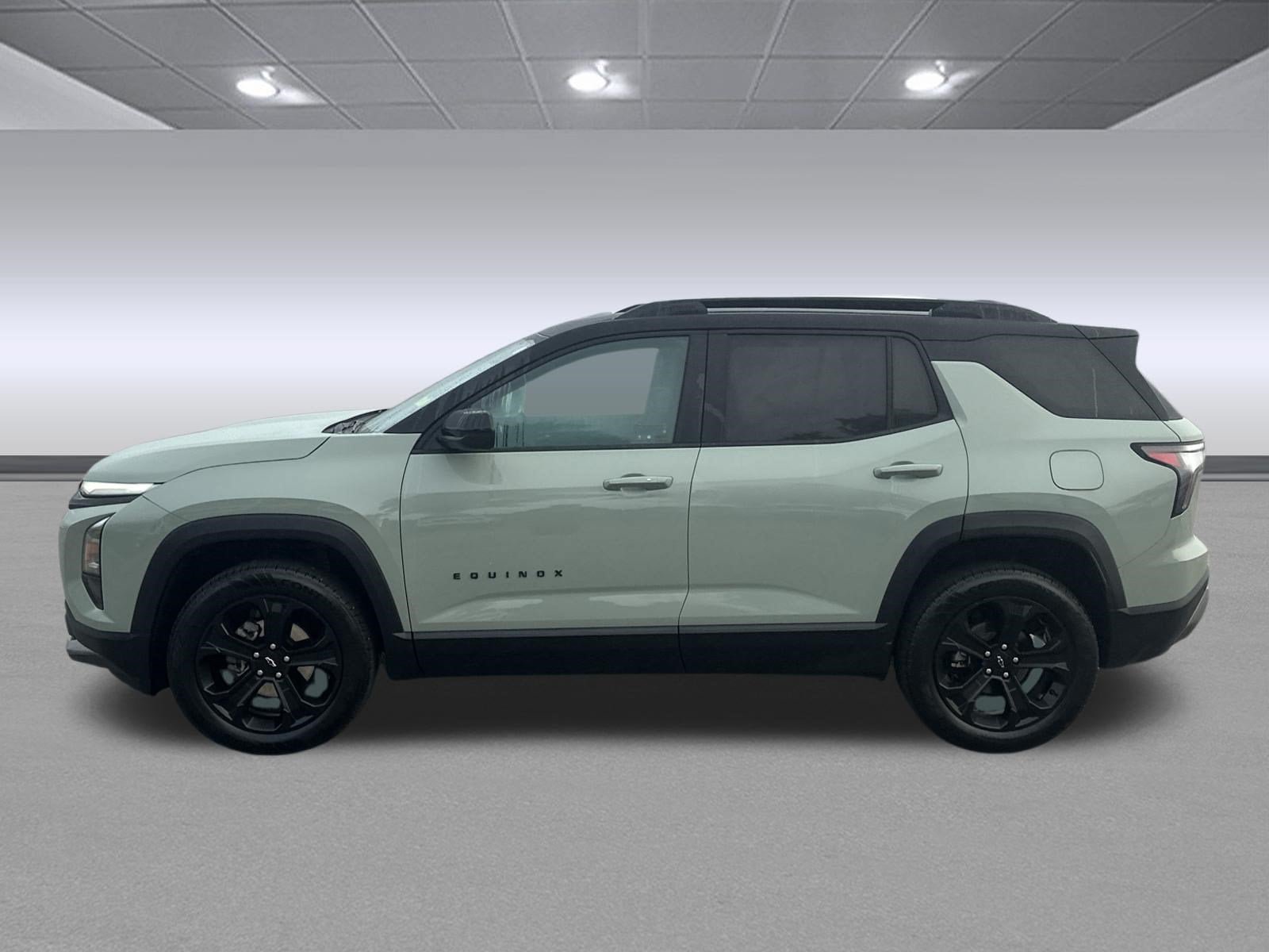 Used 2025 Chevrolet Equinox LT w/ Midnight Edition FWD image 6