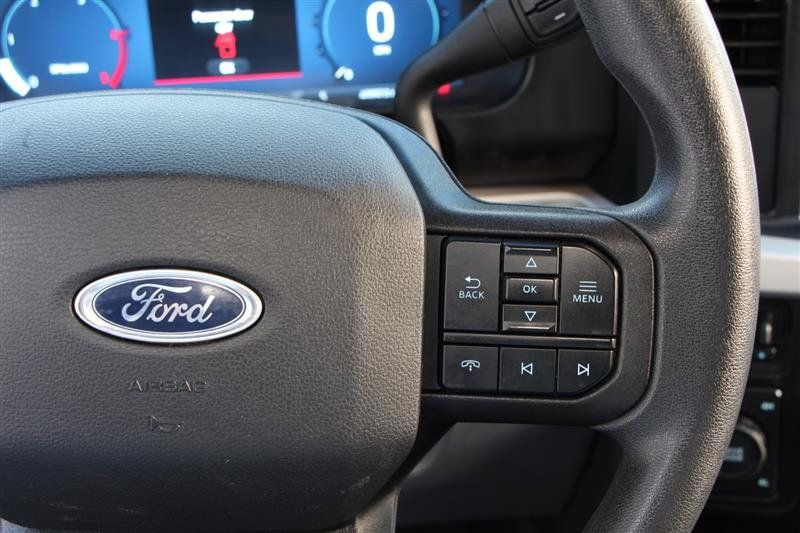 Used 2025 Ford F250 XLT w/ Black Appearance Package AWD/4WD image 25