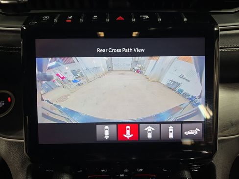 Used 2024 Jeep Grand Cherokee L Limited w/ Luxury Tech Group II image 26