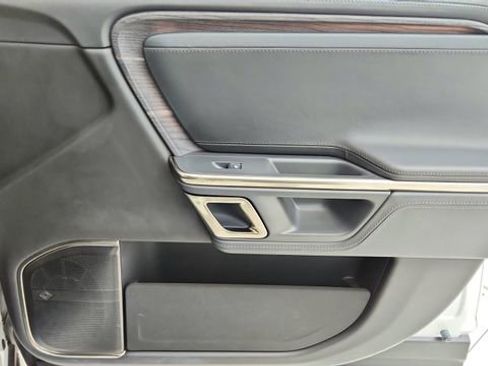 Used 2024 Rivian R1S Adventure image 23