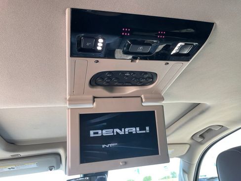 Used 2020 GMC Yukon XL Denali w/ Open Road Package AWD/4WD image 51