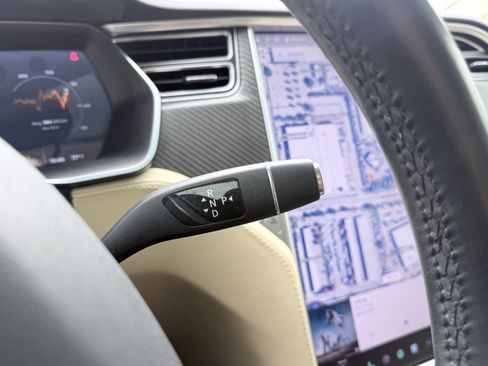 Used 2017 Tesla Model X 75D image 63