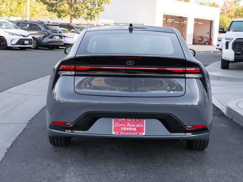 New 2027 Toyota Prius Limited w/ Limited Premium Package FWD image 5