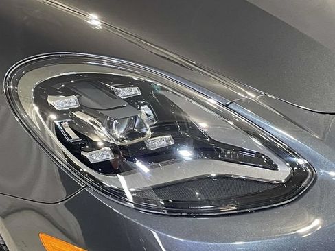 Certified 2021 Porsche Panamera 4 AWD/4WD image 11