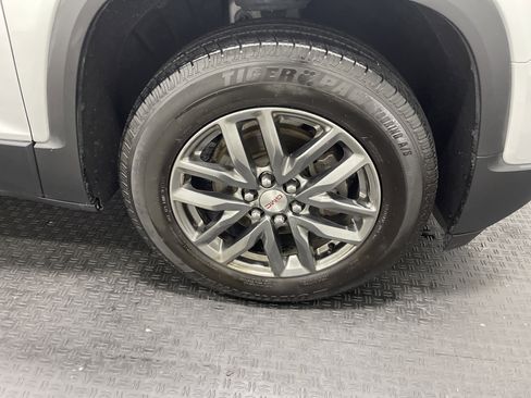 Used 2019 GMC Acadia SLT AWD/4WD image 28